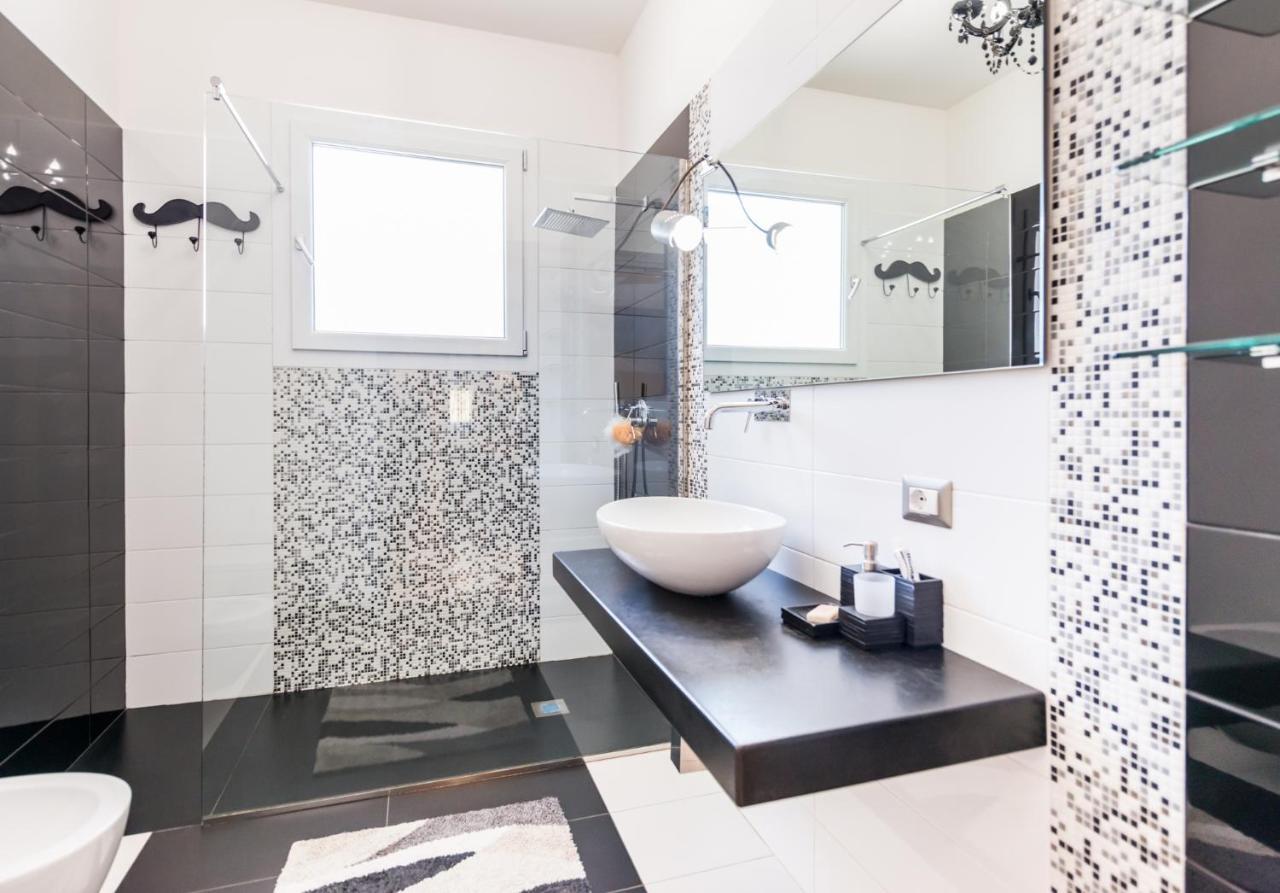 Uliveto' S Apartment Elmas Экстерьер фото