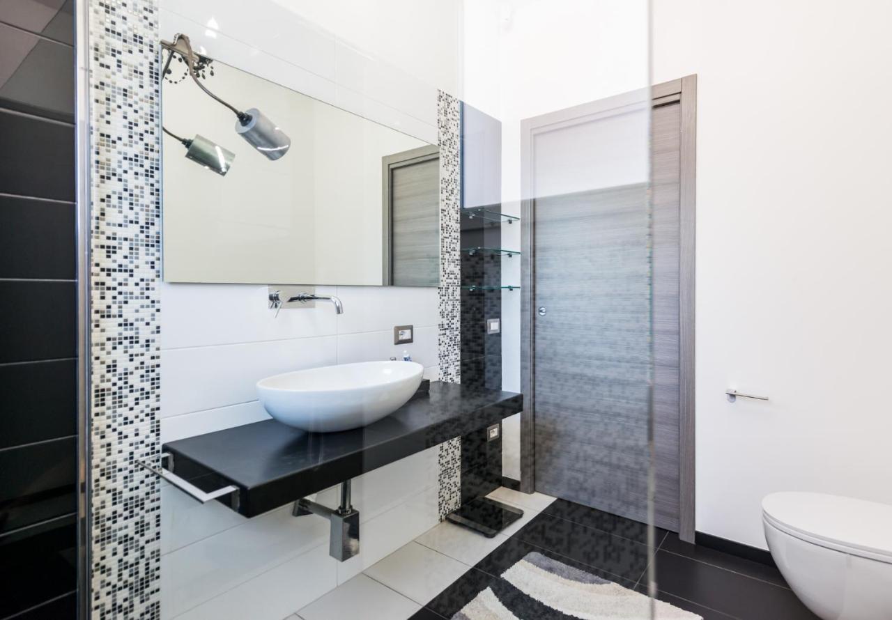 Uliveto' S Apartment Elmas Экстерьер фото